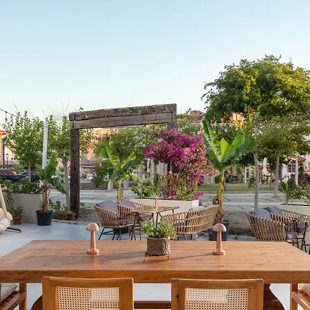 Hotel Cumbalica Garden *