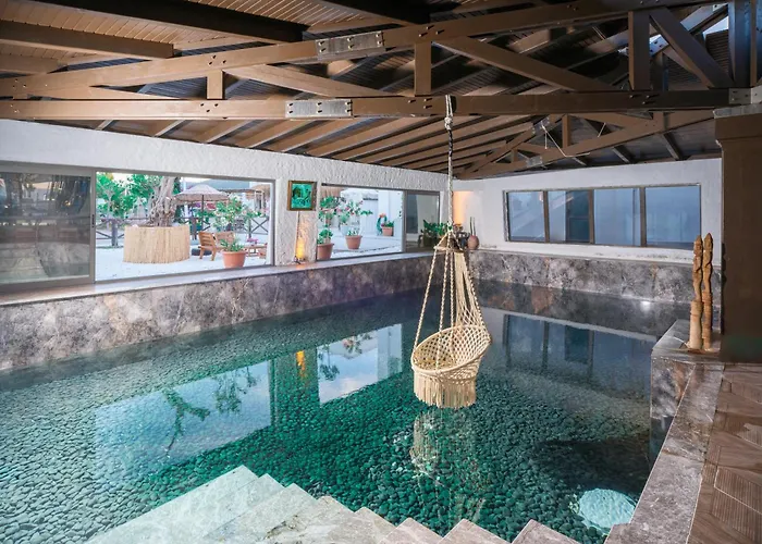 Hotel Cumbalica Garden *