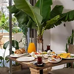 Cumbalica Garden Hotel Çeşme
