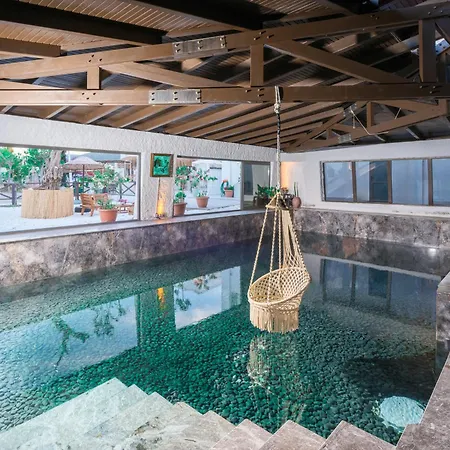 Hotel Cumbalica Garden *