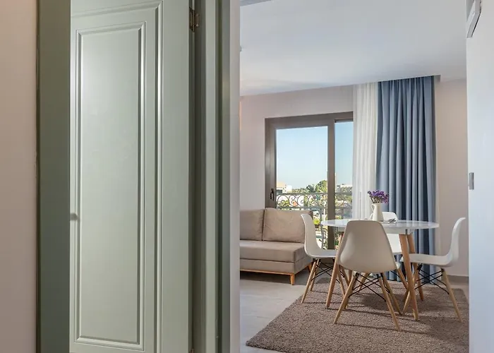 Cumbalica Garden Hotel Çeşme